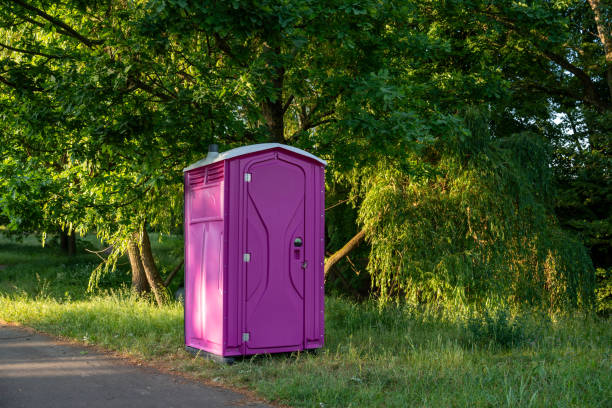 Best Luxury portable toilet rental  in Osage City, KS